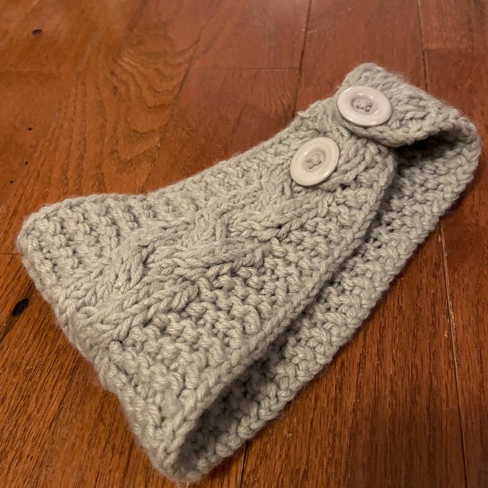 Women's gray, knit winter headband